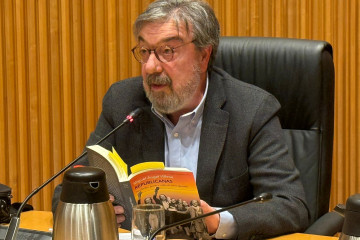 El Periodista E Historiador Miguel Ángel Villena Ha Recuperado La Historia De Las Primeras Nueve Diputadas En El Congreso En La II República