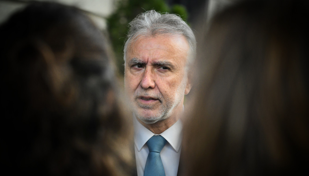 Archivo - El ministro de Política Territorial y Memoria Democrática, Ángel Víctor Torres