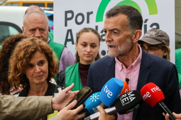 El candidato de la coalición Por Andalucía a la Presidencia de la Junta, Antonio Maíllo, en su visita a Algeciras (Cádiz).