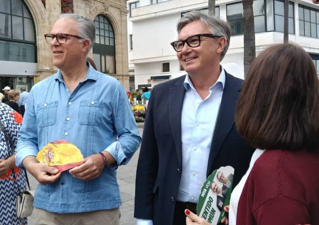 Manuel Gavira en el mercado central de abastos de Jerez.