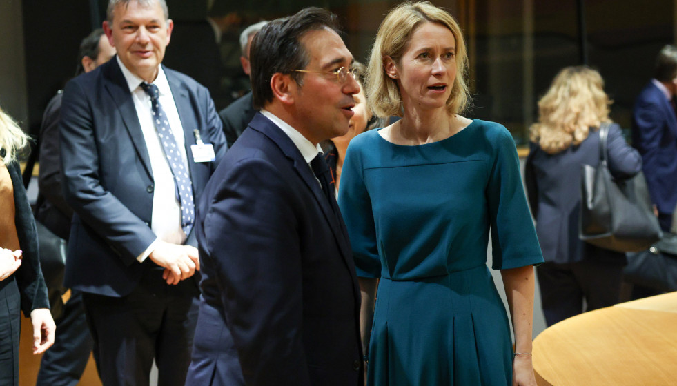 Archivo - El ministro de Exteriores español, José Manuel Albares, y la Alta Representante de la Unión Europea para Política Exterior, Kaja Kallas
