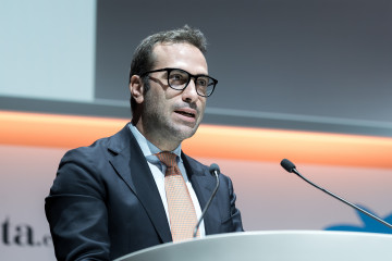 Archivo - El ministro de Economía, Comercio y Empresa, Carlos Cuerpo, clausura la XV edición de los Premios de La Noche de la Economía, organizados por elEconomista.es, en el CaixaForum Madrid, a 5