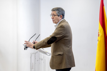 El portavoz del PSOE en el Congreso, Patxi López, durante una rueda de prensa en el Congreso de los Diputados, a 28 de abril de 2026, en Madrid (España).
