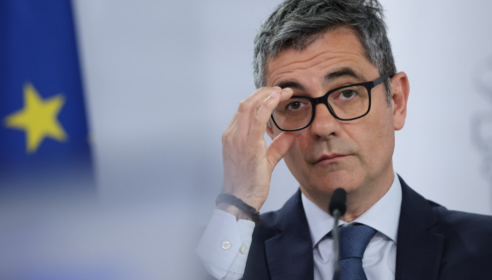 El ministro de la Presidencia, Justicia y Relaciones con las Cortes, Félix Bolaños, durante la rueda de prensa posterior al Consejo de Ministros, a 5 de mayo de 2026, en Madrid (España).