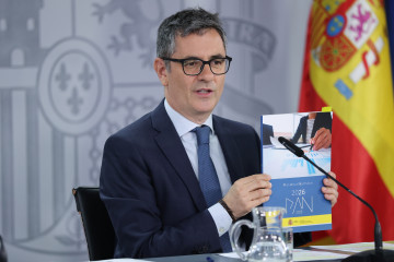 El ministro de la Presidencia, Justicia y Relaciones con las Cortes, Félix Bolaños, durante la rueda de prensa posterior al Consejo de Ministros, a 5 de mayo de 2026, en Madrid (España). El Gobiern