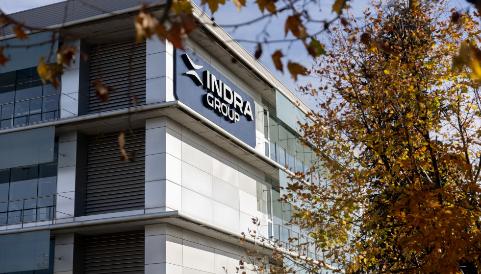 Archivo - Fachada de la sede de Indra, a 25 de noviembre de 2025, en Alcobendas, Madrid (España).