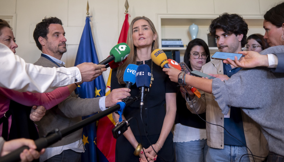 La vicepresidenta tercera y ministra para la Transición Ecológica y el Reto Demográfico, Sara Aagesen, ofrece declaraciones tras una reunión con agentes del sector gasista y del sector petrolero, 