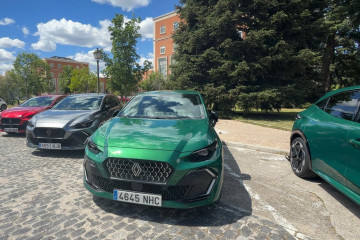 Renault Clio full hybrid E-Tech: más deportivo y eficiente, motor 'made in Spain' y desde 23.270 euros