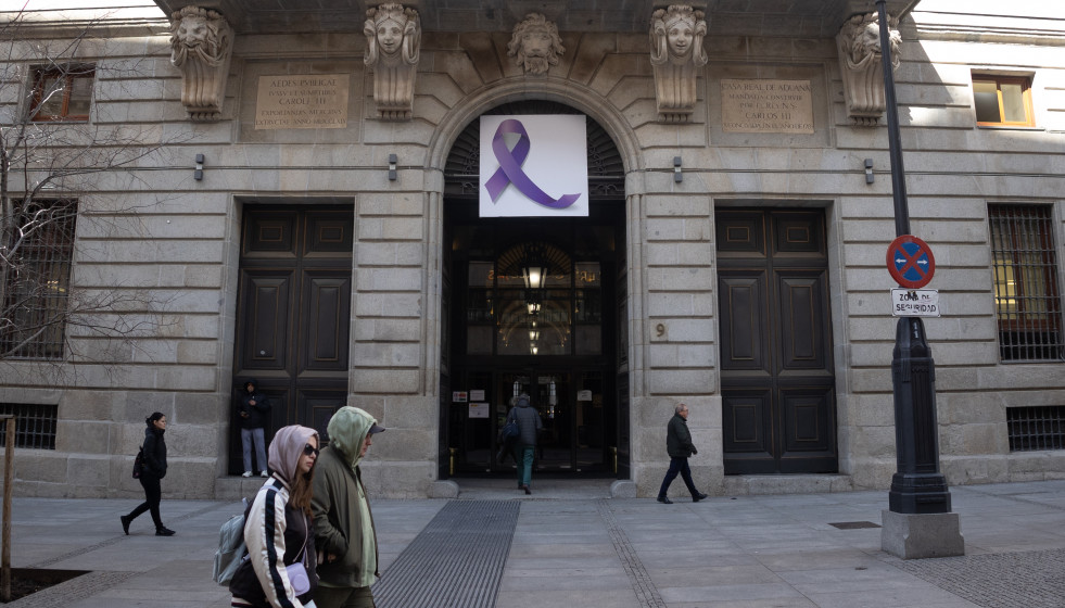 Archivo - Fachada del ministerio de Hacienda, a 8 de marzo de 2024, en Madrid (España).