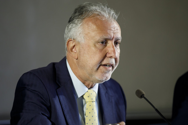 El ministro de Política Territorial y Memoria Democrática, Ángel Víctor Torres.
