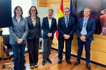 Los representantes del Ministerio de Transportes y de la CETM tras la reunión mantenida este miércoles