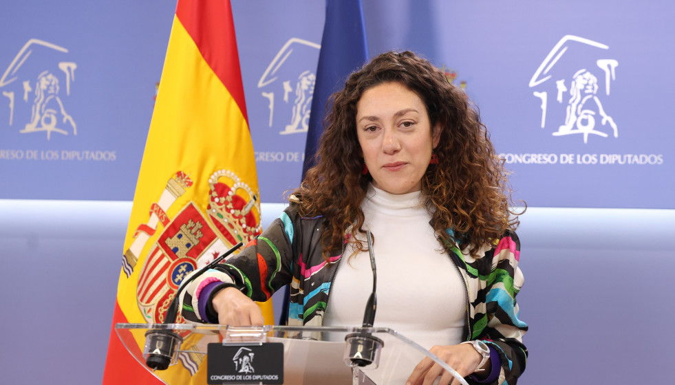La diputada de Sumar Aina Vidal durante una rueda de prensa, en el Congreso de los Diputados, a 5 de mayo de 2025, en Madrid (España).