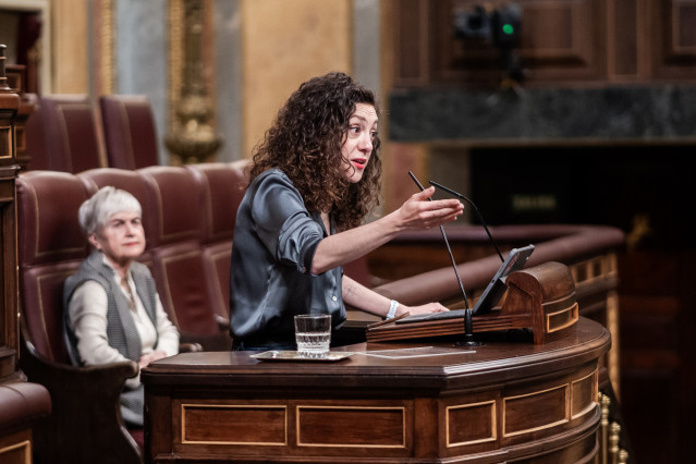 Archivo - La diputada de Sumar Aina Vidal interviene durante una sesión plenaria, en el Congreso de los Diputados, a 26 de marzo de 2026, en Madrid (España).