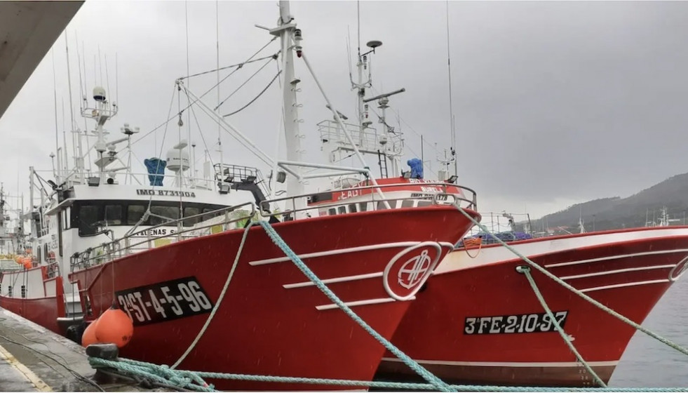 Archivo - Barcos pesqueros
