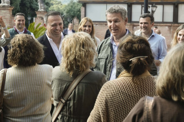 El líder del PP, Alberto Núñez Feijóo, en una visita a la provincia de Cádiz con motivo de las elecciones del 17 de mayo.