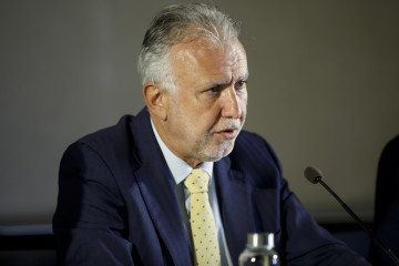 El ministro de Política Territorial y Memoria Democrática, Ángel Víctor Torres, interviene en la inauguración de las Jornadas sobre 'Paz, Memoria y Democracia: 50 años de la investigación de pa
