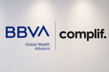 Logos de BBVA Global Wealth Advisors y Complif.