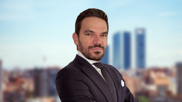 Álvaro Santos.