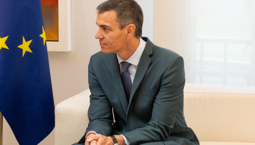El presidente del Gobierno, Pedro Sánchez, preside el acto de imposición de la Encomienda de número de la Orden del Mérito Civil a la relatora especial de las Naciones Unidas para los territorios 