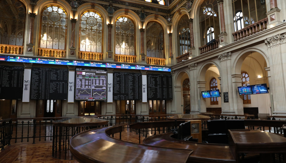 Archivo - Interior del Palacio de la Bolsa, en Madrid (España).