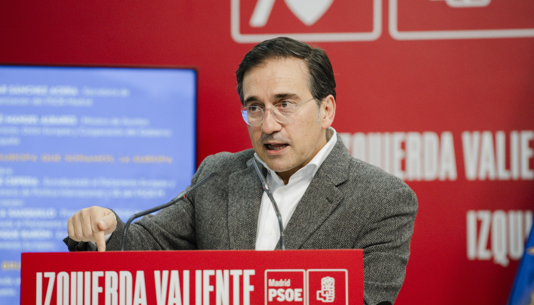 El ministro de Asuntos Exteriores, Unión Europea y Cooperación, José Manuel Albares, durante la jornada 'La Europa que soñamos, la Europa que defendemos', en la sede del PSOE-M, a 8 de mayo de 202