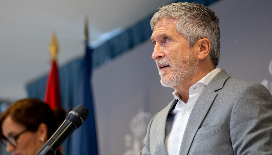 El ministro de Interior, Fernando Grande-Marlaska, durante una rueda de prensa, en la sede del Ministerio de Sanidad, a 9 de mayo de 2026, en Madrid (España).