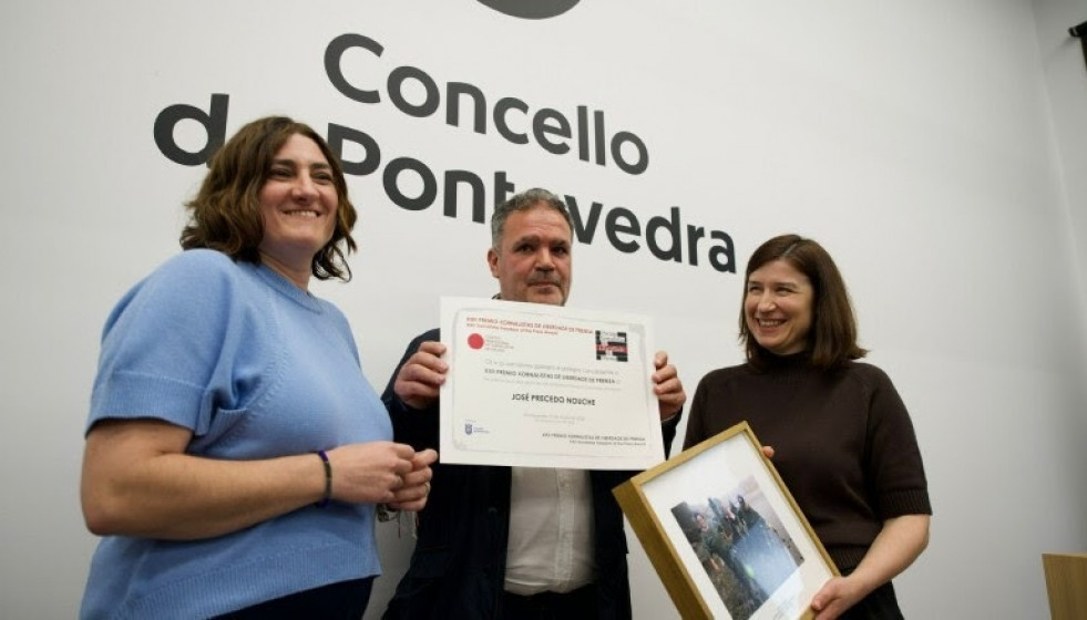 El periodista José Precedo recibe el XXII Premio Xornalistas de Liberdade de Prensa en Pontevedra, a 9 de mayo de 2026.