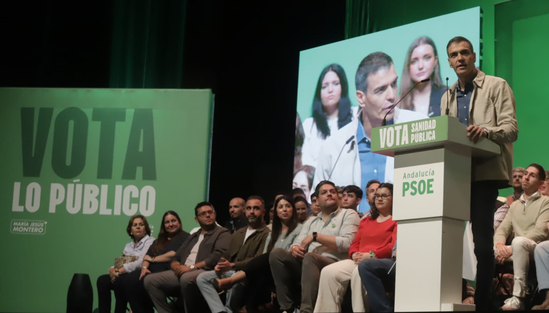El presidente del Gobierno y secretario general del PSOE, Pedro Sánchez, en La Línea de la Concepción (Cádiz).