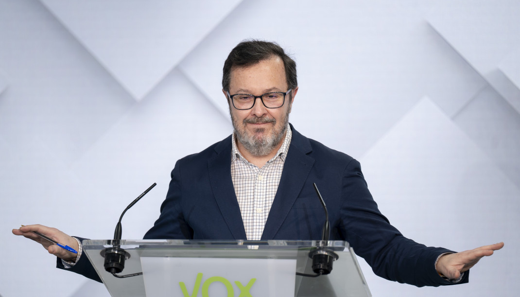 Archivo - El portavoz de Vox, José Antonio Fúster, durante una rueda de prensa posterior a la reunión del Comité de Acción Política de Vox