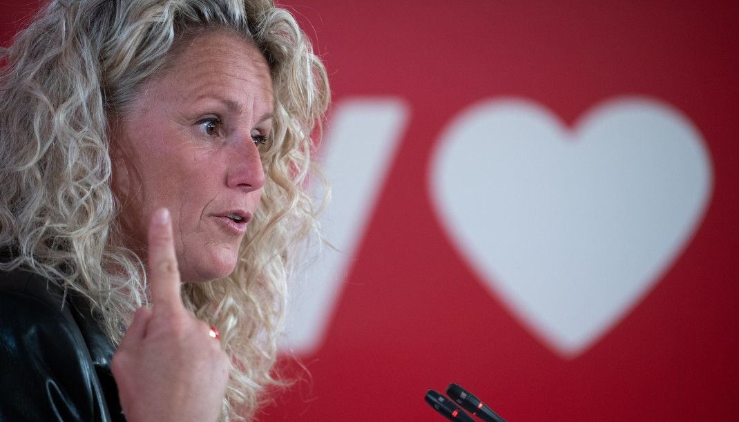 La portavoz de la Ejecutiva Federal del PSOE, Montse Mínguez, durante una rueda de prensa tras la reunión de la Comisión Ejecutiva Federal, en la sede del PSOE, a 20 de abril de 2026, en Madrid (Es