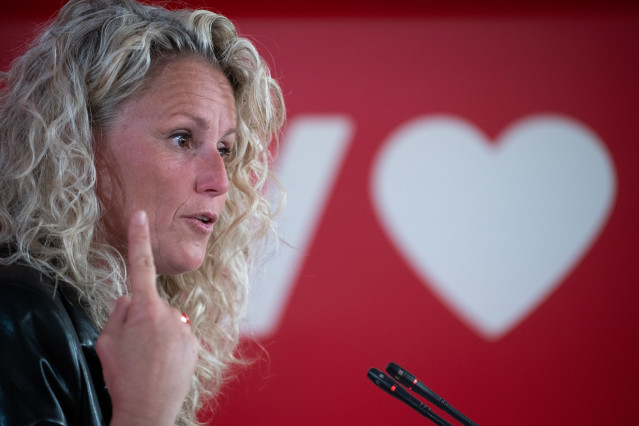 La portavoz de la Ejecutiva Federal del PSOE, Montse Mínguez, durante una rueda de prensa tras la reunión de la Comisión Ejecutiva Federal, en la sede del PSOE, a 20 de abril de 2026, en Madrid (España).