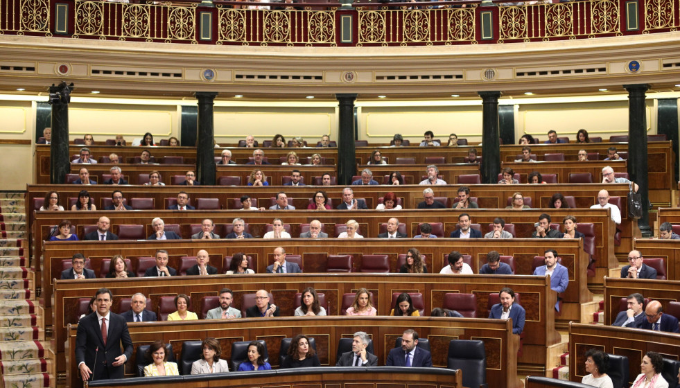 Archivo - Plano general de la bancada del PSOE