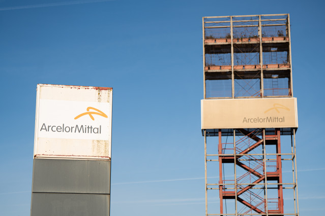 Archivo - Exteriores de la factoría ArcelorMittal.