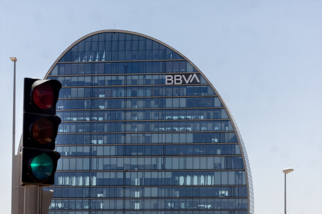 Archivo - Fachada de la sede de BBVA, en Madrid (España).