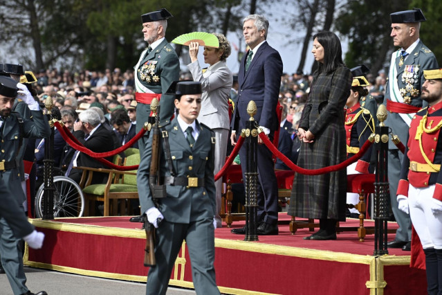 Marlaska presidiendo el acto de jura de bandera en la Academia de la Guardia Civil en Baeza