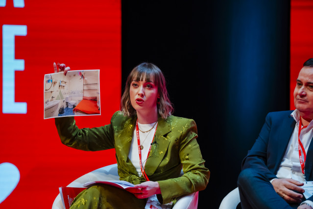 Archivo - La secretaria general de las Juventudes Socialistas de Madrid, Aránzazu Figueroa, durante el 15º Congreso Regional del PSOE-M, en la Universidad Carlos III.