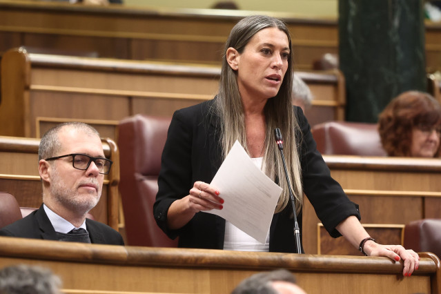 Archivo - La portavoz de Junts en el Congreso, Miriam Nogueras, durante una sesión de control al Gobierno, en el Congreso de los Diputados, a 25 de febrero de 202, en Madrid (España).