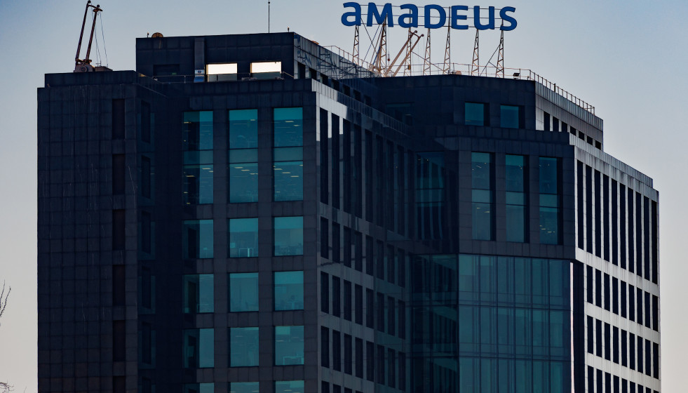 Archivo - Fachada de la sede de Amadeus en el edificio Herre, a 2 de marzo de 2023, en Madrid (España).