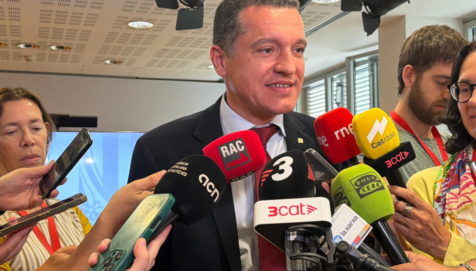 El conseller de Agricultura, Ganadería, Pesca y Alimentación de la Generalitat, Òscar Ordeig, en declaraciones tras la reunión de la Taula del Senglar