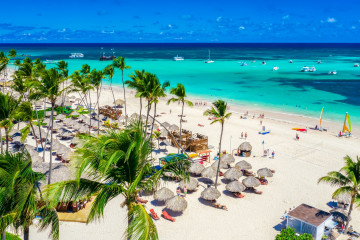 Archivo - Playa en Punta Cana (República Dominicana).