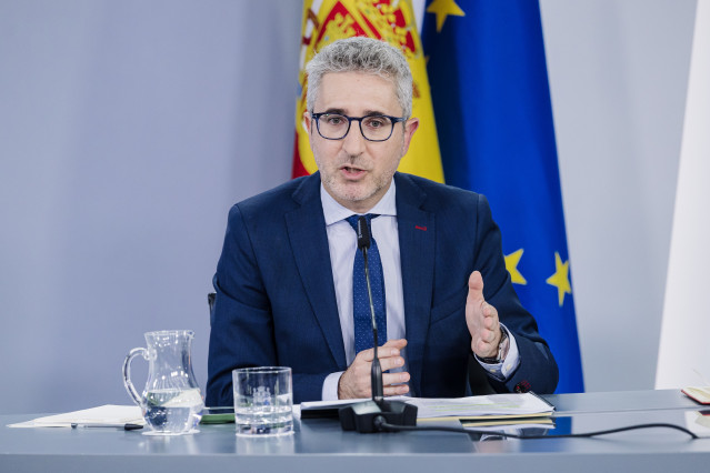 El ministro de Hacienda, Arcadi España, durante una rueda de prensa posterior al Consejo de Ministros