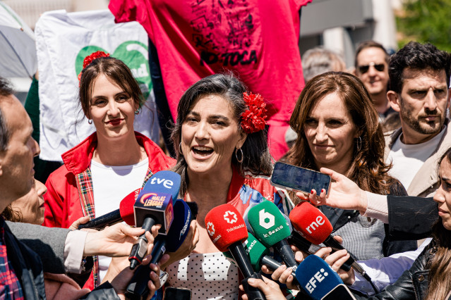 La portavoz de Más Madrid en el Ayuntamiento de Madrid, Rita Maestre; la portavoz de Más Madrid en la Asamblea de Madrid, Manuela Bergerot; y la ministra de Sanidad, Mónica García