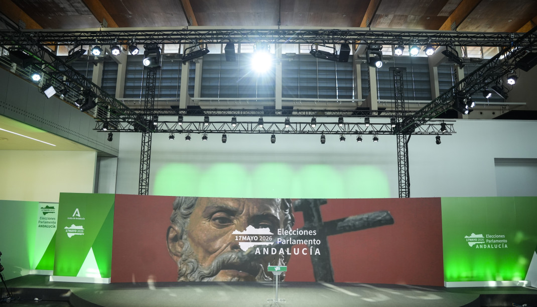 Imágenes del Centro de Difusión de Datos de las elecciones del 17M en el Pabellón de la Navegación. A 15 de mayo de 2026 en Sevilla (Andalucía, España)