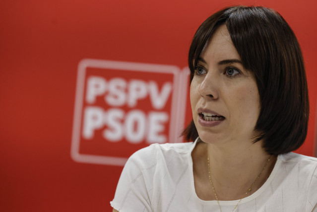 Archivo - La ministra de Ciencia, Innovación y Universidades y secretaria general del PSPV-PSOE, Diana Morant, durante una entrevista para Europa Press.
