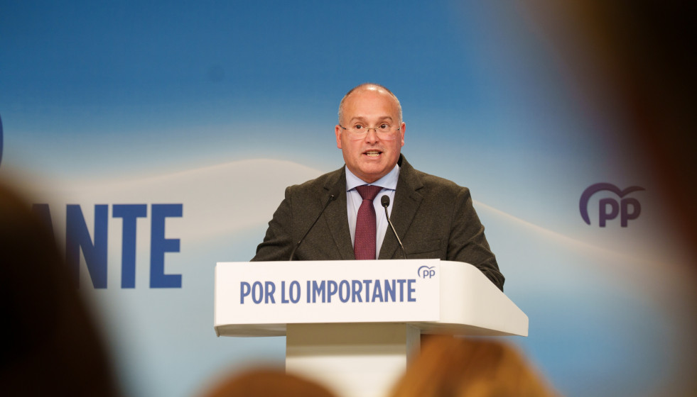 El secretario general del Partido Popular, Miguel Tellado, durante la rueda de prensa posterior al Comité de Dirección del PP, a 20 de abril de 2026, en Madrid (España).