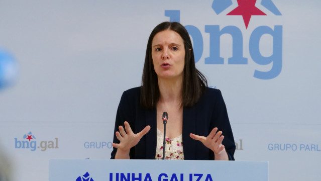 Archivo - La viceportavoz parlamentaria del BNG Olalla Rodil en rueda de prensa.