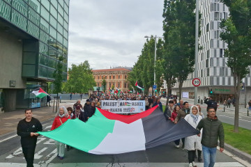 Manifestación en Pamplona, convocada por Yala Nafarroa, para reclamar la ruptura de relaciones con Israel.