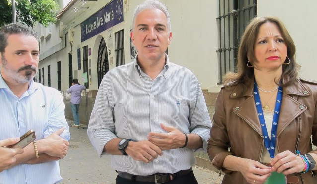 El vicesecretario de Política Autonómica y Local y Análisis Electoral del PP, Elías Bendodo, ha destacado este domingo tras ejercer su derecho al voto en las elecciones autonómicas andaluzas que 