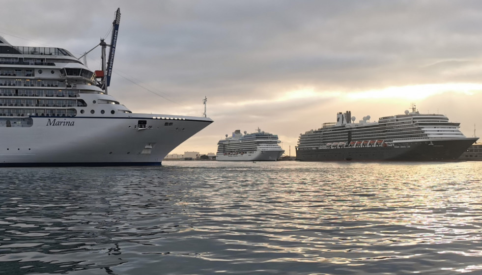 Archivo - Cruceros en el Puerto de Alicante