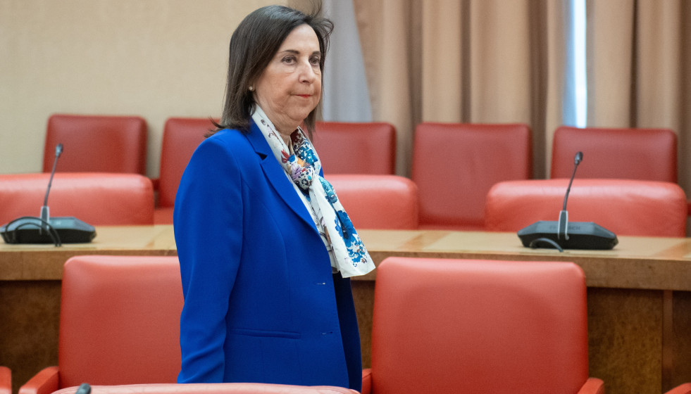 La ministra de Defensa, Margarita Robles, a su llegada para comparecer ante la Comisión de Defensa para informar sobre las decisiones adoptadas por el Gobierno, en el ámbito del Ministerio de Defens